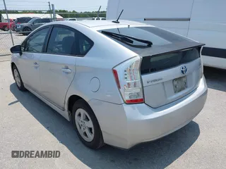 2010 Toyota Prius II z VIN JTDKN3DUXA0228632, wystawiony jako IAAI lot #42413526 z przebiegiem 264 569 mil mil oraz . Historia ofert i sprzedaży dostępna na DreamBid. Obrazek 3.