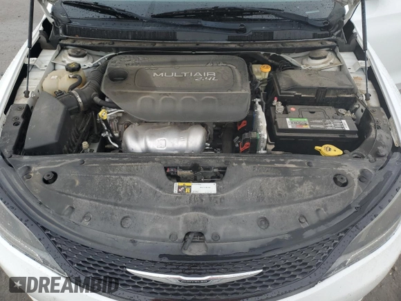 2016 Chrysler 200 S z VIN 1C3CCCBB7GN119699, wystawiony jako Copart lot #54690215 z przebiegiem 172 312 mil mil oraz Szkoda całkowita • Salvage title. Historia ofert i sprzedaży dostępna na DreamBid. Obrazek 11.