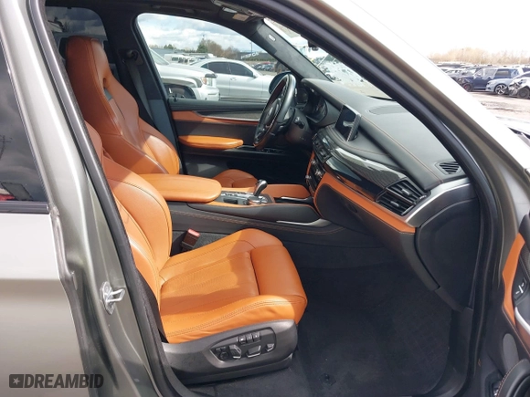 2018 BMW X5 M with VIN 5YMKT6C5XJ0Y83155, listed as a IAAI auction lot 41823075 with 55,897 mi miles. Bid and sale history available at carsss.com. Image 5.