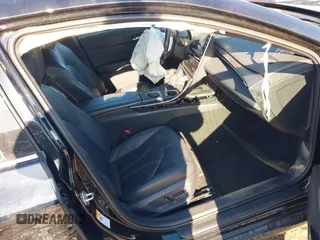 2019 Toyota Avalon XLE with VIN 4T1BZ1FB6KU013940, listed as a IAAI auction lot 42045140 with 67,368 mi miles. Bid and sale history available at carsss.com. Image 5.