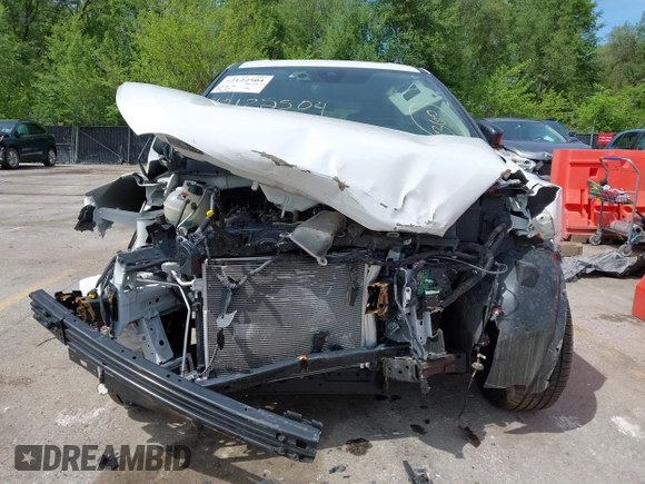 2022 Nissan Kicks S z VIN 3N1CP5BV3NL523119, wystawiony jako IAAI lot #42122504 z przebiegiem 28 062 mil mil oraz . Historia ofert i sprzedaży dostępna na DreamBid. Obrazek 6.