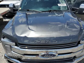 2019 Ford F-350 XL z VIN 1FT8W3DT0KEF32832, wystawiony jako Copart lot #55496984 z przebiegiem 255 549 mil mil oraz Szkoda całkowita • Salvage title. Historia ofert i sprzedaży dostępna na DreamBid. Obrazek 12.