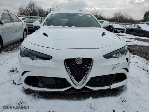 2017 Alfa Romeo Giulia Quadrifoglio with VIN ZARFAEAV8H7548500, listed as a Copart auction lot 86844084 with 98,949 mi miles and Salvage Title. Bid and sale history available at carsss.com. Image 5.
