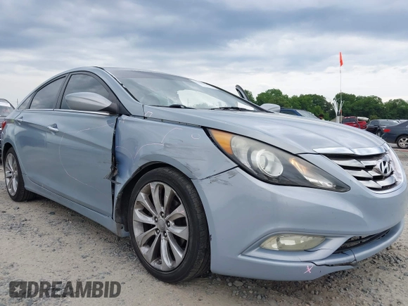 2012 Hyundai Sonata Limited z VIN 5NPEC4AB5CH402785, wystawiony jako IAAI lot #42350650 z przebiegiem 145 648 mil mil oraz . Historia ofert i sprzedaży dostępna na DreamBid. Obrazek 6.
