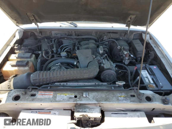 1997 Ford Ranger XLT z VIN 1FTCR14X7VPA98300, wystawiony jako Copart lot #64032695 z przebiegiem 469 086 mil mil oraz Czysty tytuł • Clean title. Historia ofert i sprzedaży dostępna na DreamBid. Obrazek 11.