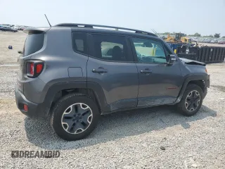 2016 Jeep Renegade Trailhawk with VIN ZACCJBCT5GPC75735, listed as a Copart auction lot 60299005 with 121,990 mi miles and Salvage title. Bid and sale history available at DreamBid. Image 3.