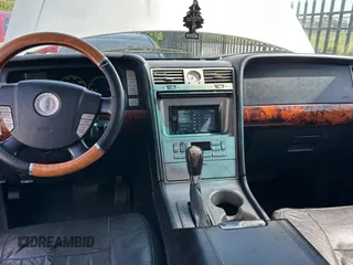 2003 Lincoln Navigator Ultimate with VIN 5LMFU27R83LJ21238, listed as a Copart auction lot 46644205 with 153,452 mi miles and Clean Title. Bid and sale history available at carsss.com. Image 9.