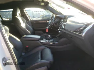 2021 BMW X4 M z VIN 5YMUJ0C01M9F44884, wystawiony jako Copart lot #66311342 z przebiegiem 13 901 mil mil oraz . Historia ofert i sprzedaży dostępna na DreamBid. Obrazek 5.