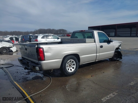 2006 Chevrolet Silverado 1500 Work Truck with VIN 3GCEC14X96G157606, listed as a IAAI auction lot 41608801 with 226,617 mi miles. Bid and sale history available at carsss.com. Image 4.