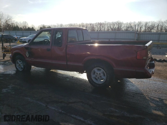 1997 GMC Sonoma SLS with VIN 1GTCT19W4V8511575, listed as a Copart auction lot 83266234 with 216,939 mi miles and Salvage Title. Bid and sale history available at carsss.com. Image 2.