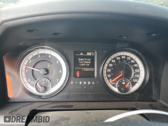2018 Ram 1500 Express with VIN 1C6RR6FG7JS148583, listed as a Copart auction lot 60063055 with 178,947 mi miles and Salvage title. Bid and sale history available at DreamBid. Image 9.
