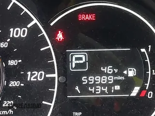 2016 Nissan Note S z VIN 3N1CE2CP3GL388733, wystawiony jako IAAI lot #41140316 z przebiegiem 59 989 mil mil oraz . Historia ofert i sprzedaży dostępna na DreamBid. Obrazek 15.