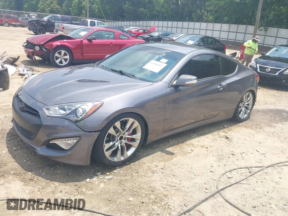 2015 Hyundai Genesis Coupe Ultimate with VIN KMHHU6KJ0FU129983, listed as a IAAI auction lot 42420357 with 104,870 mi miles and . Bid and sale history available at DreamBid. Image 2.