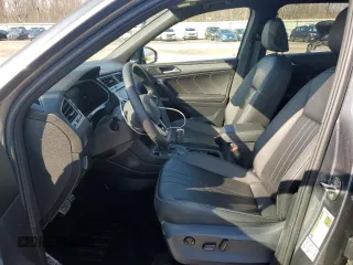 2022 Volkswagen Tiguan SE R-Line Black with VIN 3VV8B7AX8NM026420, listed as a Copart auction lot 48568125 with 21,678 mi miles and Salvage Title. Bid and sale history available at DreamBid. Image 7.