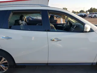 2019 Nissan Pathfinder SV z VIN 5N1DR2MN1KC603612, wystawiony jako IAAI lot #40720148 z przebiegiem 98 571 mil mil oraz . Historia ofert i sprzedaży dostępna na DreamBid. Obrazek 13.