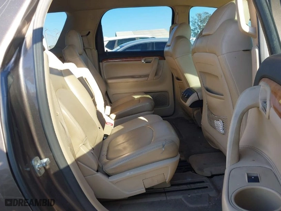 2007 Saturn Outlook XR with VIN 5GZER23757J124154, listed as a IAAI auction lot 41645018 with 218,998 mi miles. Bid and sale history available at carsss.com. Image 8.