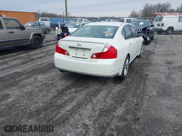 2007 Infiniti M45 Sdn with VIN JNKBY01E57M401878, listed as a IAAI auction lot 41518784 with 84,309 mi miles. Bid and sale history available at carsss.com. Image 4.