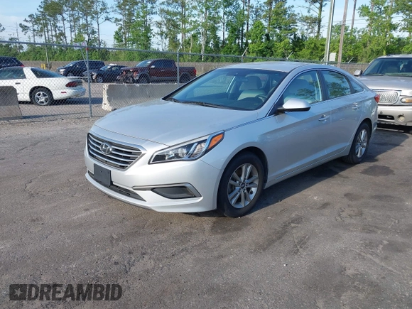 2017 Hyundai Sonata SE with VIN 5NPE24AF9HH502787, listed as a IAAI auction lot 42088941 with 123,511 mi miles. Bid and sale history available at carsss.com. Image 17.