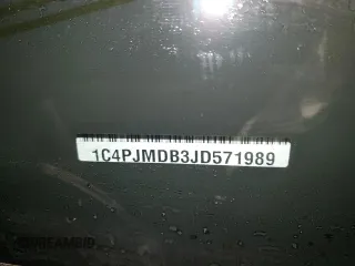 2018 Jeep Cherokee Limited z VIN 1C4PJMDB3JD571989, wystawiony jako Copart lot #47698015 z przebiegiem Nie podano mil oraz Szkoda całkowita • Salvage title. Historia ofert i sprzedaży dostępna na DreamBid. Obrazek 16.
