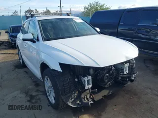 2020 Audi Q5 Premium z VIN WA1ANAFY2L2046974, wystawiony jako IAAI lot #41933942 z przebiegiem 53 911 mil mil oraz . Historia ofert i sprzedaży dostępna na DreamBid. Obrazek 1.
