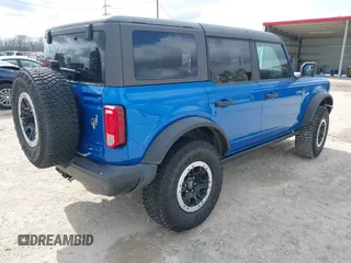 2023 Ford Bronco z VIN 1FMEE5DH6PLB09202, wystawiony jako IAAI lot #41059734 z przebiegiem 30 186 mil mil oraz . Historia ofert i sprzedaży dostępna na DreamBid. Obrazek 4.