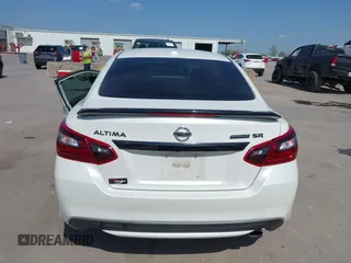 2018 Nissan Altima SV with VIN 1N4AL3AP6JC213193, listed as a IAAI auction lot 41880679 with 109,594 mi miles and . Bid and sale history available at carsss.com. Image 17.