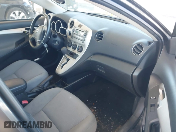 2010 Toyota Matrix z VIN 2T1KU4EE4AC284880, wystawiony jako IAAI lot #42408735 z przebiegiem 140 127 mil mil oraz . Historia ofert i sprzedaży dostępna na DreamBid. Obrazek 5.