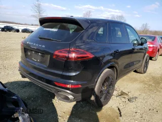 2018 Porsche Cayenne z VIN WP1AA2A26JKA05088, wystawiony jako Copart lot #40260843 z przebiegiem 54 635 mil mil oraz . Historia ofert i sprzedaży dostępna na DreamBid. Obrazek 3.