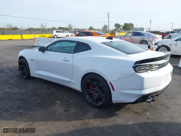2019 Chevrolet Camaro 1SS with VIN 1G1FE1R78K0120917, listed as a IAAI auction lot 40787647 with 52,505 mi miles. Bid and sale history available at carsss.com. Image 3.