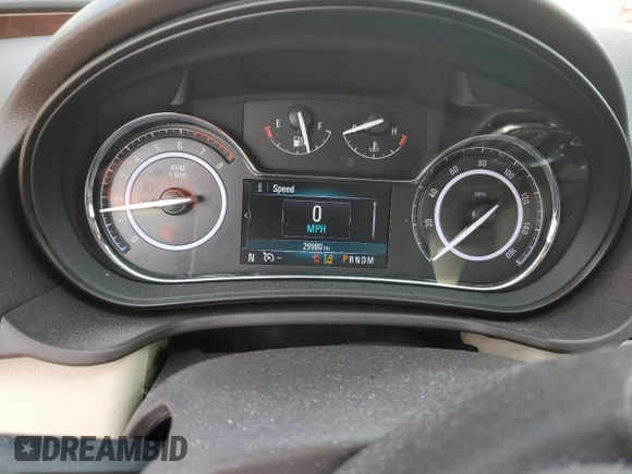 2017 Buick Regal Premium II z VIN 2G4GR5GX0H9133102, wystawiony jako Copart lot #55053435 z przebiegiem 29 980 mil mil oraz Szkoda całkowita • Salvage title. Historia ofert i sprzedaży dostępna na DreamBid. Obrazek 9.