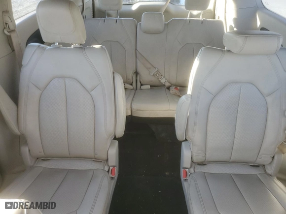 2021 Chrysler Voyager LXI with VIN 2C4RC1DGXMR521184, listed as a Copart auction lot 45634205 with 118,211 mi miles and Salvage Title. Bid and sale history available at carsss.com. Image 10.