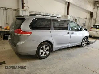 2012 Toyota Sienna LE AAS с VIN 5TDKK3DCXCS244099, выставлен на аукционе Copart как лот 57653065 с пробегом 74 127 миль миль и Чистый • Clean title. История ставок и продаж доступна на DreamBid. Изображение 3.