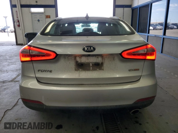 2014 Kia Forte EX with VIN KNAFZ4A86E5078656, listed as a Copart auction lot 52536195 with 58,497 mi miles and Salvage Title. Bid and sale history available at carsss.com. Image 6.