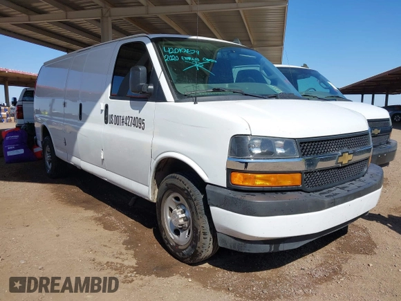 2020 Chevrolet Express Cargo Van with VIN 1GCWGBFP8L1120262, listed as a IAAI auction lot 42010679 with 114,589 mi miles. Bid and sale history available at carsss.com. Image 1.