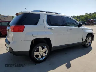2013 GMC Terrain SLT z VIN 2GKFLWE31D6274266, wystawiony jako Copart lot #53451835 z przebiegiem 131 230 mil mil oraz Szkody całkowita. Historia ofert i sprzedaży dostępna na DreamBid. Obrazek 3.