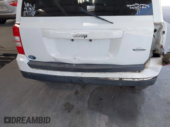 2014 Jeep Patriot High Altitude with VIN 1C4NJPFA1ED653402, listed as a IAAI auction lot 42371410 with 165,459 mi miles and . Bid and sale history available at DreamBid. Image 6.