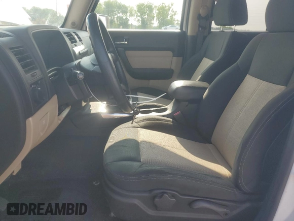 2006 Hummer H3 z VIN 5GTDN136368150535, wystawiony jako Copart lot #59141405 z przebiegiem 102 026 mil mil oraz Czysty tytuł • Clean title. Historia ofert i sprzedaży dostępna na DreamBid. Obrazek 7.