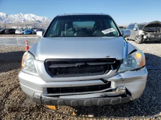 2005 Honda Pilot EX-L with VIN 5FNYF18555B044138, listed as a Copart auction lot 43066385 with 220,709 mi miles and Salvage Title. Bid and sale history available at carsss.com. Image 5.