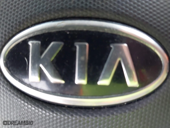 2011 Kia Soul ! with VIN KNDJT2A23B7270423, listed as a IAAI auction lot 41821149 with 211,592 mi miles. Bid and sale history available at carsss.com. Image 12.