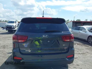 2019 Kia Sorento LX with VIN 5XYPG4A32KG538030, listed as a IAAI auction lot 41628882 with 120,392 mi miles. Bid and sale history available at carsss.com. Image 17.