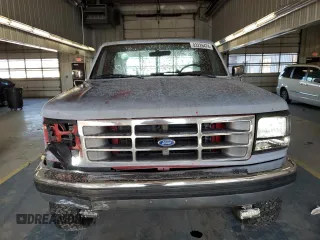 1992 Ford F-250 with VIN 1FTHF26HXNNA56967, listed as a Copart auction lot 83226474 with 150,659 mi miles and Salvage Title. Bid and sale history available at carsss.com. Image 5.
