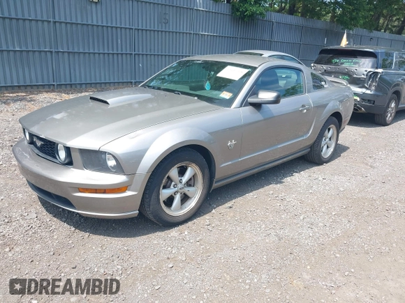 2009 Ford Mustang GT with VIN 1ZVHT82H095133740, listed as a IAAI auction lot 42637708 with 135,521 mi miles and . Bid and sale history available at DreamBid. Image 17.