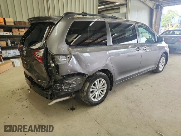 2017 Toyota Sienna XLE Auto Access Seat with VIN 5TDYZ3DC3HS851961, listed as a Copart auction lot 62155305 with 121,143 mi miles and Salvage title. Bid and sale history available at DreamBid. Image 3.