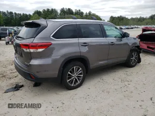 2019 Toyota Highlander SE with VIN 5TDJZRFH8KS932717, listed as a Copart auction lot 57224345 with 76,356 mi miles and Salvage title. Bid and sale history available at DreamBid. Image 3.