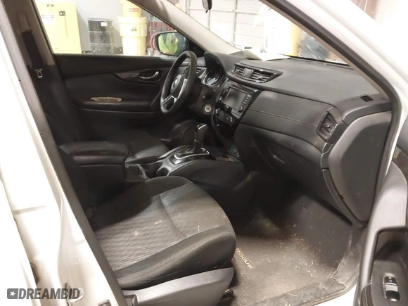 2018 Nissan Rogue SV with VIN 5N1AT2MT7JC717664, listed as a IAAI auction lot 41624800 with 217,363 mi miles. Bid and sale history available at carsss.com. Image 5.