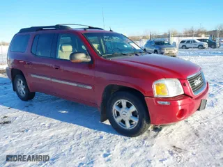 2005 GMC Envoy XL SLE with VIN 1GKET16S056147701, listed as a IAAI auction lot 41263739 with 179,455 mi miles. Bid and sale history available at carsss.com. Image 1.
