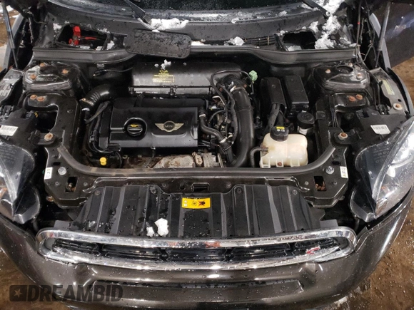 2015 MINI Cooper Countryman S with VIN WMWZC5C51FWM18945, listed as a Copart auction lot 45018755 with 135,086 mi miles and Salvage Title. Bid and sale history available at carsss.com. Image 11.