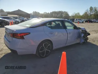 2024 Nissan Altima SR with VIN 1N4BL4CV2RN408648, listed as a Copart auction lot 49713425 with 15,704 mi miles and Salvage Title. Bid and sale history available at DreamBid. Image 3.