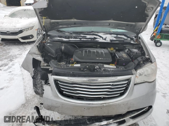 2016 Chrysler Town & Country Touring z VIN 2C4RC1CG6GR263834, wystawiony jako Copart lot #46109155 z przebiegiem 168 732 mil mil oraz Tytuł czysty. Historia ofert i sprzedaży dostępna na DreamBid. Obrazek 12.