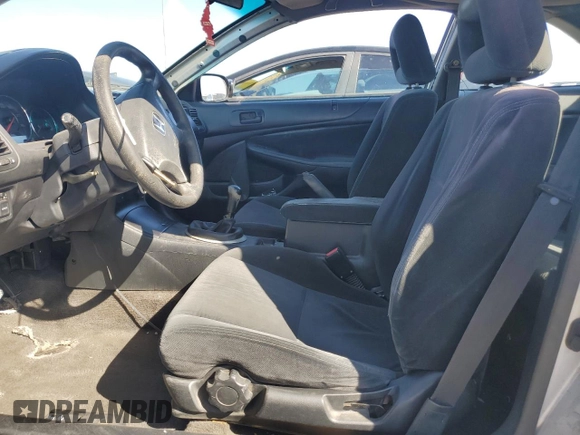 2003 Honda Civic LX with VIN 1HGEM21513L081210, listed as a Copart auction lot 44827515 with 128,045 mi miles and Clean Title. Bid and sale history available at DreamBid. Image 7.